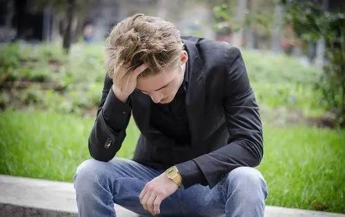 喝点水就想上厕所是肾虚吗,一喝酒上厕所是肾虚吗