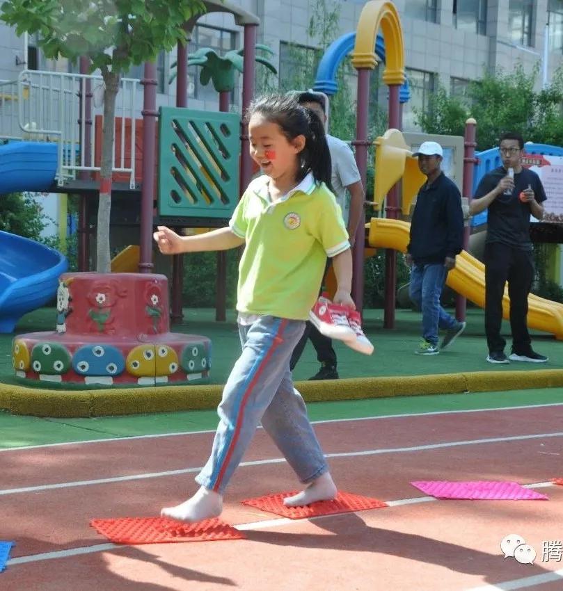 幼儿园我是小红军重走长征路游戏,小班重走长征路闯关游戏