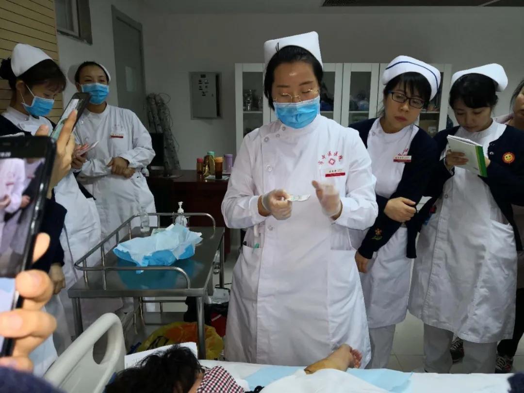 管路护理小组,中医院导管维护