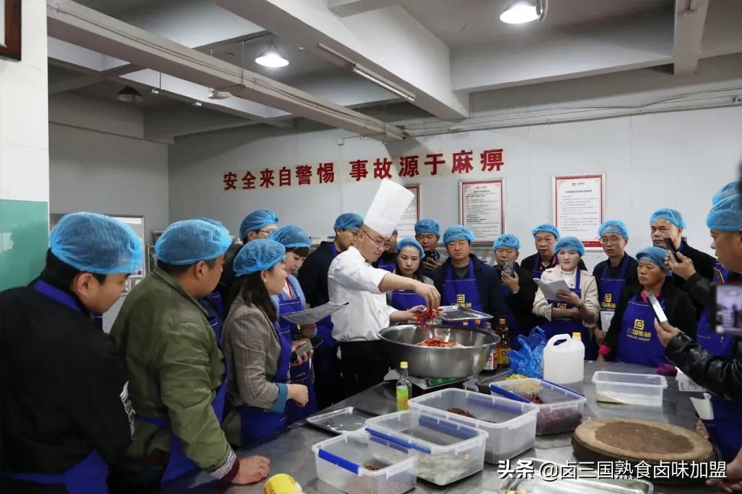 开卤菜店真实收入,开卤菜店一个月赚25000