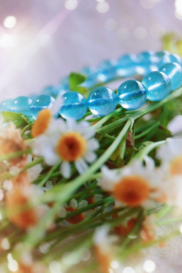 海蓝宝属水的佩戴好吗,海蓝宝的五行属性是什么呢