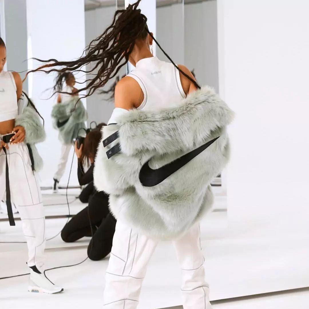 王一博西装复古风,王一博的心头肉