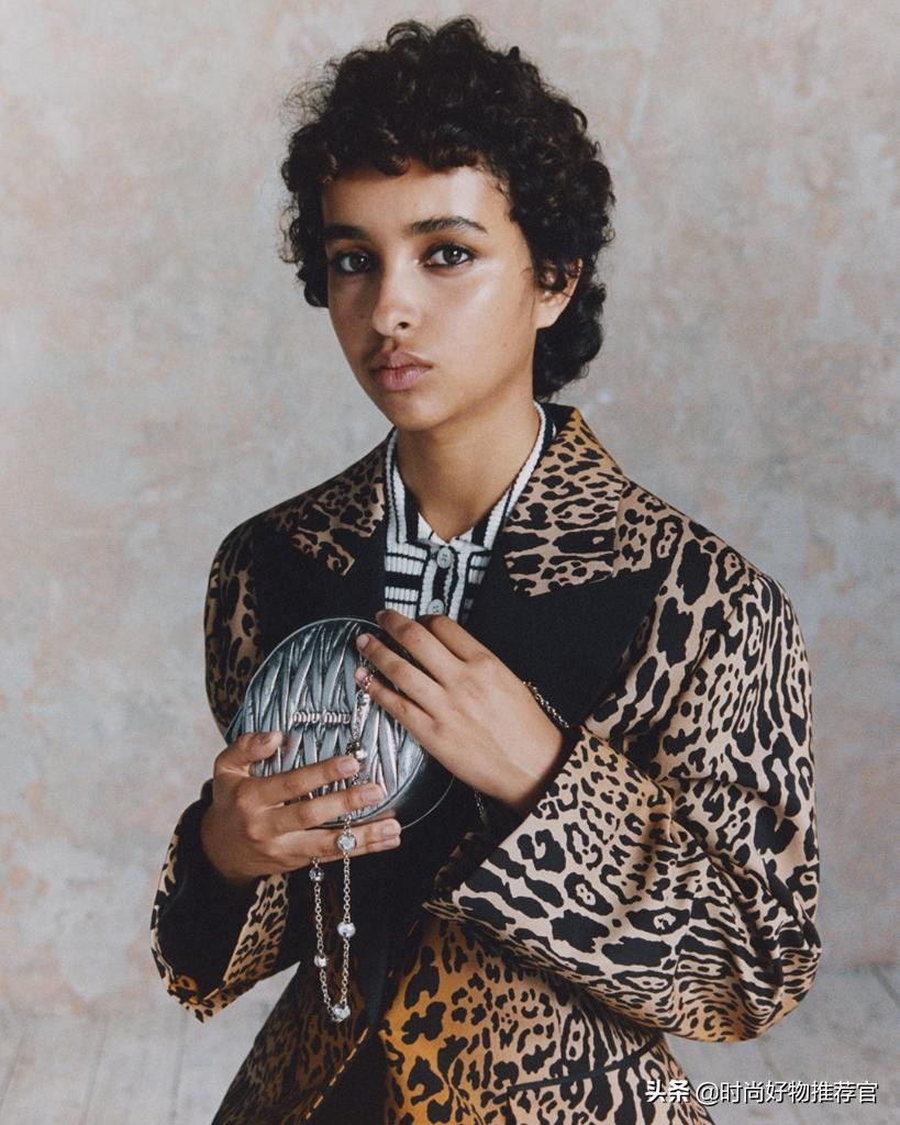 celine新款小鞍马包,一周内短途旅行包