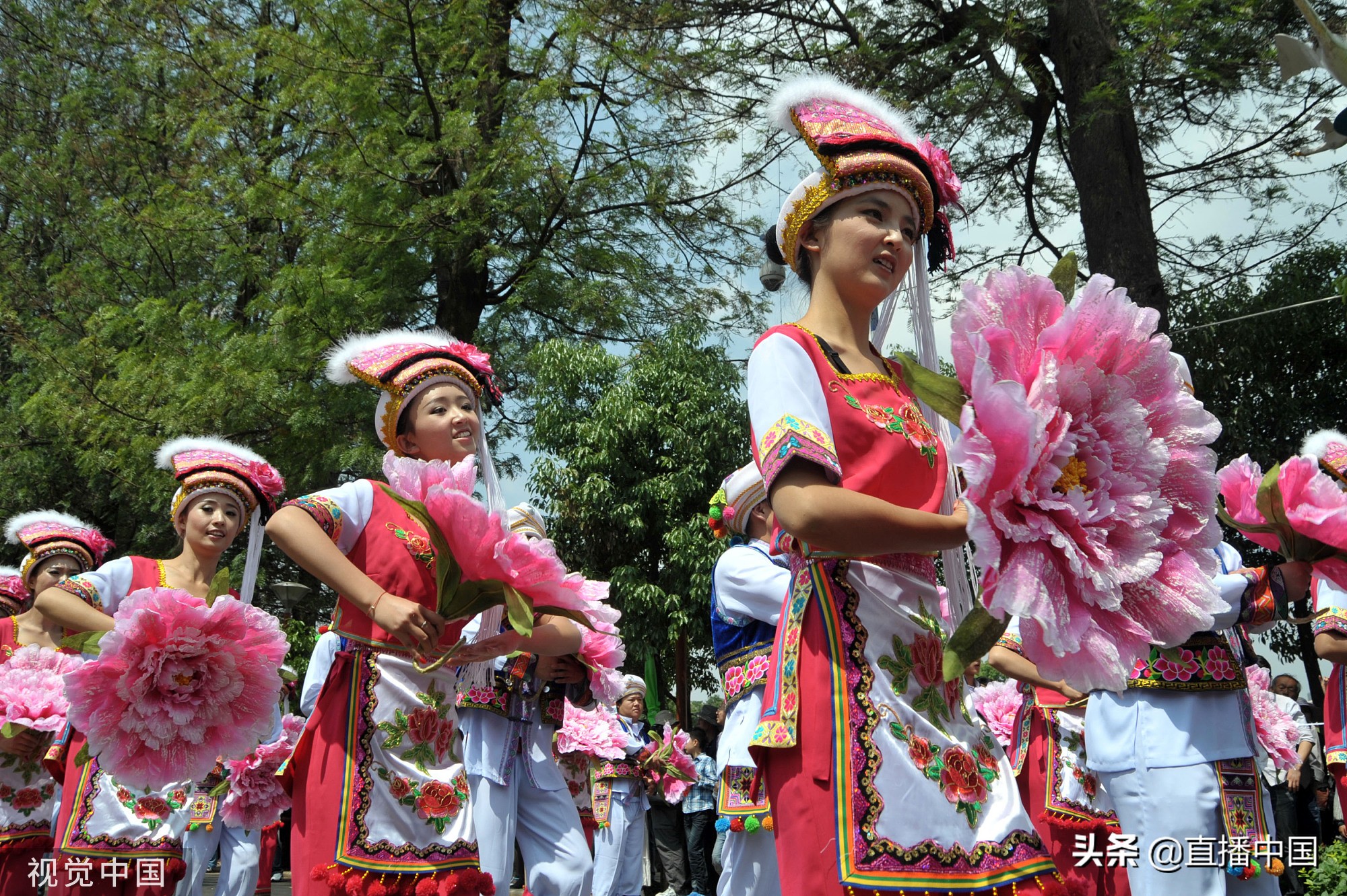 扣肉的朋友有很多，除了梅菜，雕梅也是好伙伴