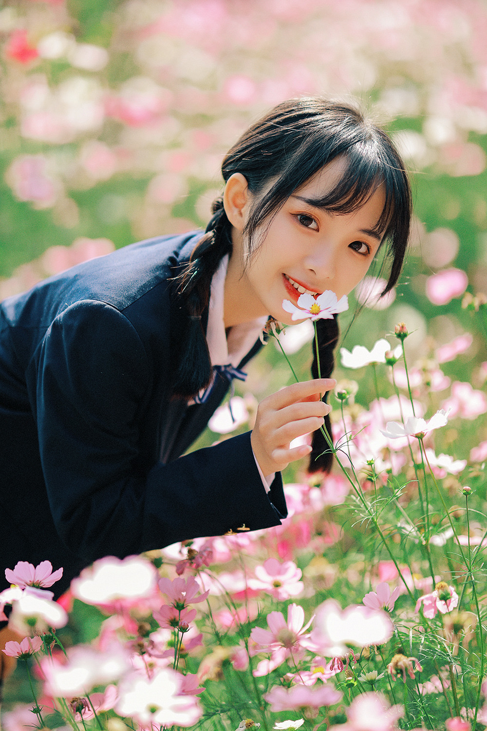 女生拍写真怎么拍出高级感,女生拍照写真技巧有哪些