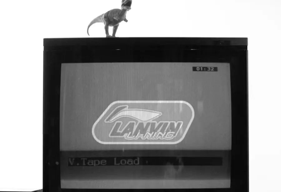 浪凡属于红血档次吗,李宁国潮和李宁品牌有什么区别