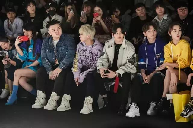 易烊千玺同款小众好物,易烊千玺蔡徐坤同款国潮鞋