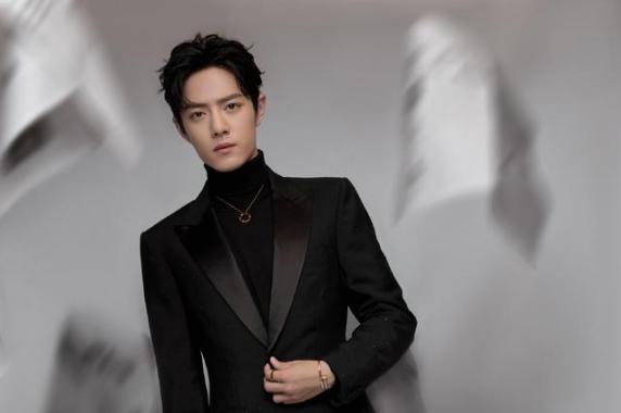 肖战谈成名路的痛苦与心酸，称会做小饼干，不当演员就去开面包店