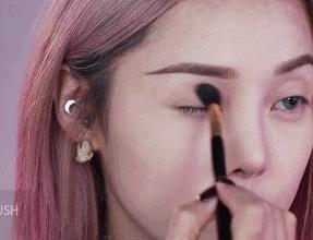 化妆初学者两色眼影推荐,新手化妆入门教程眼影盘全色