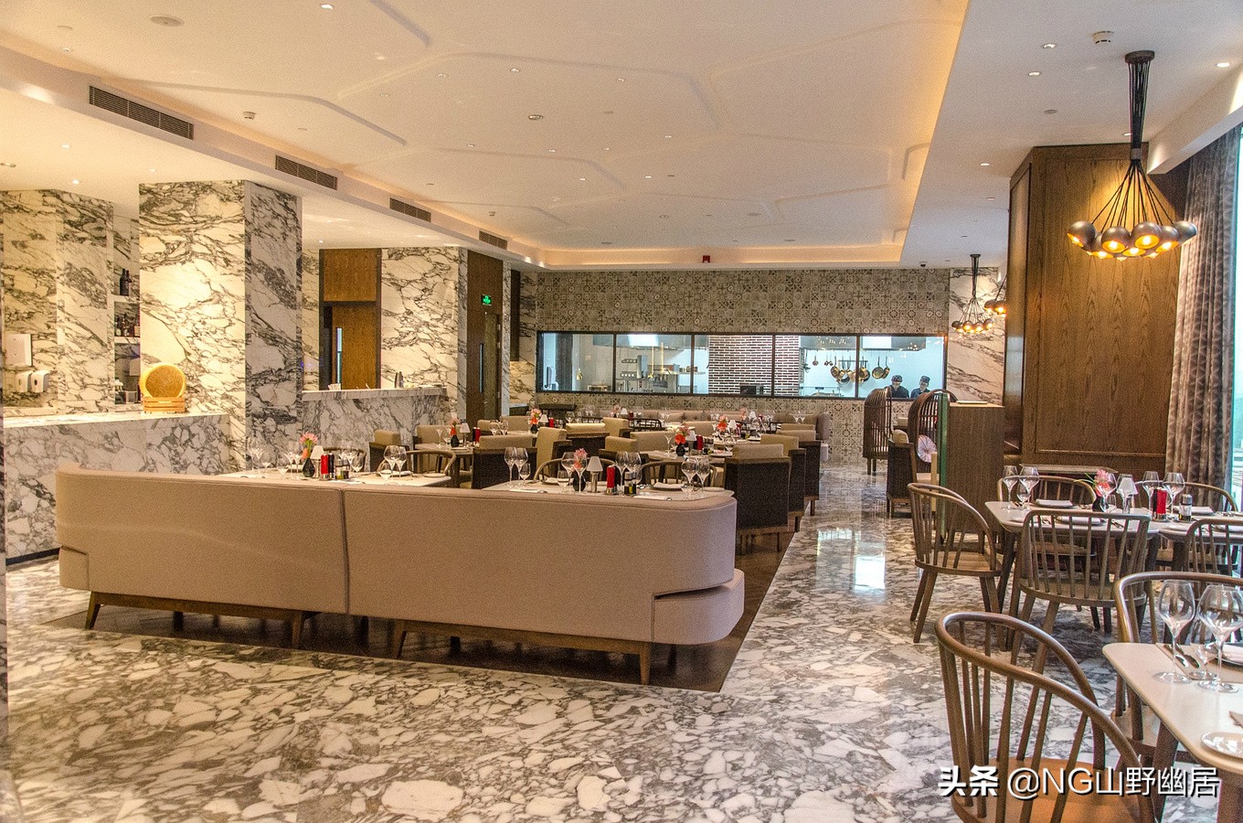 苏州希尔顿酒店在哪个街道,苏州希尔顿酒店是几星级