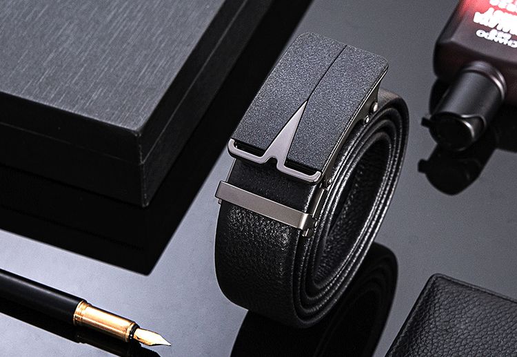 女人看包包男人看手表,女人看包包