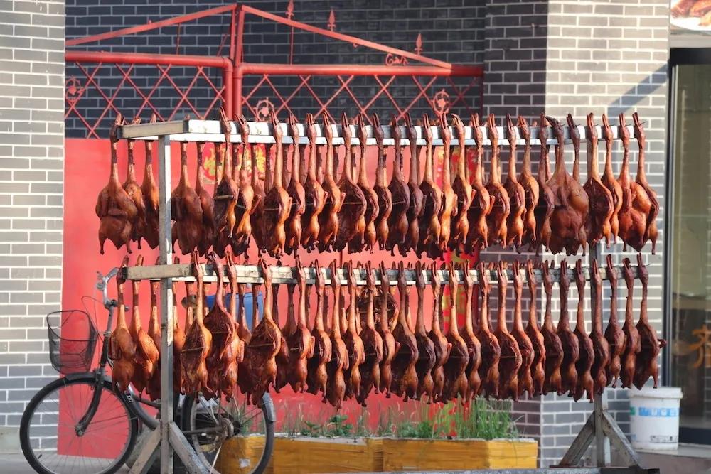 勾心勾魂啊,九尺的鸭脑壳鸭脖子鸭腿腿鸭脚脚鸭翘翘