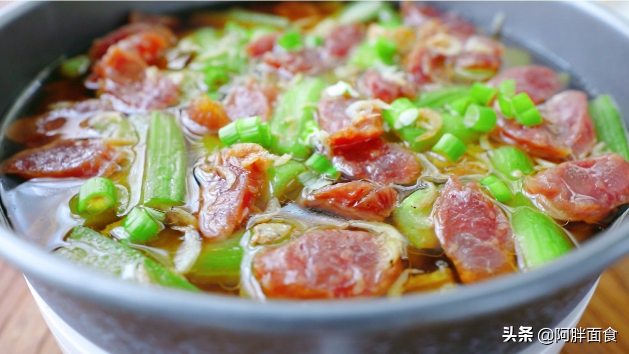 丝瓜别炒着吃了教你做蒜蓉蒸丝瓜,丝瓜学会蒸着吃