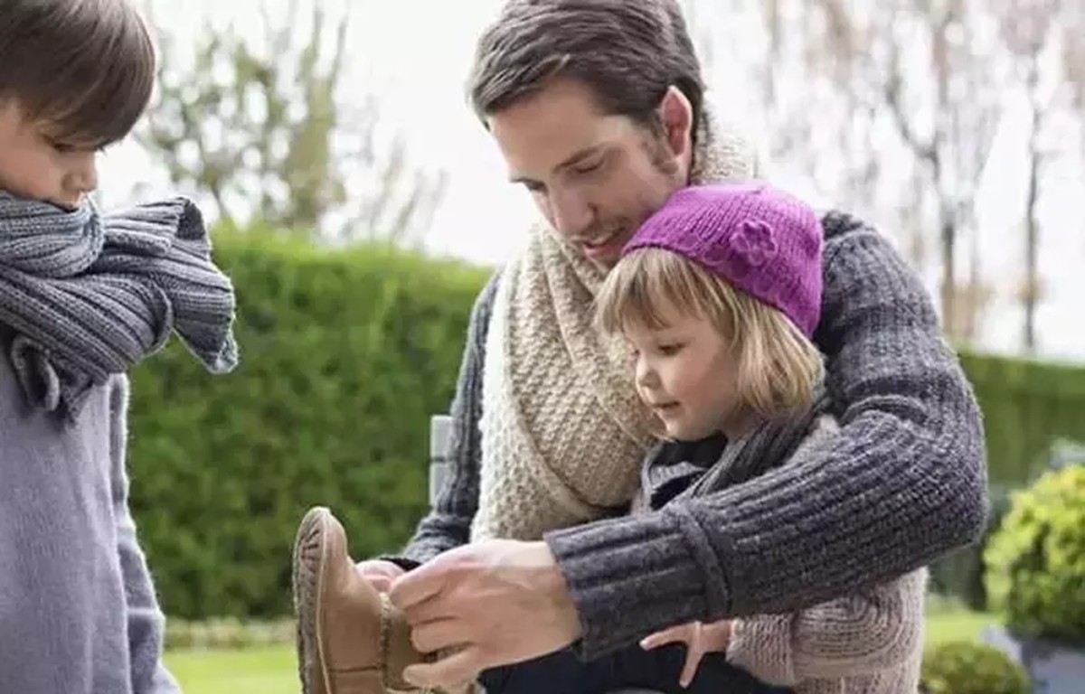 孩子选鞋要正好还是大一码,孩子的鞋为啥要选大一点的