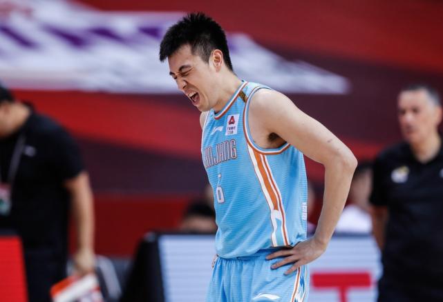 曾令旭发文祝贺阿不都,新疆队官宣签约曾令旭