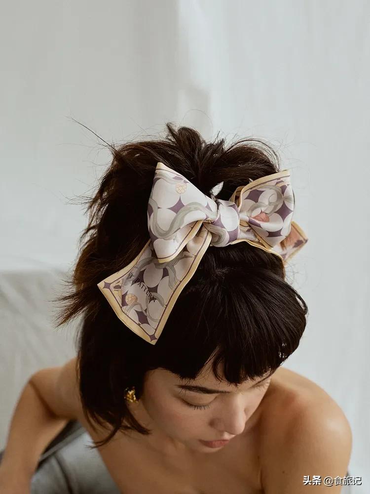 不要拒绝丝巾,正如不要拒绝春天