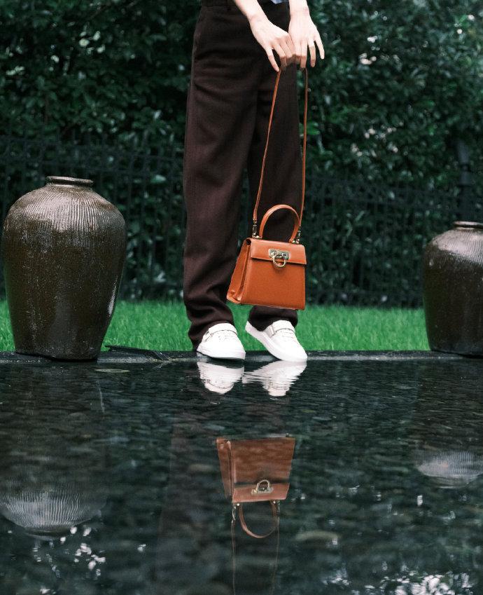 菲拉格慕新款鞋子,菲拉格慕2019年红色鞋子