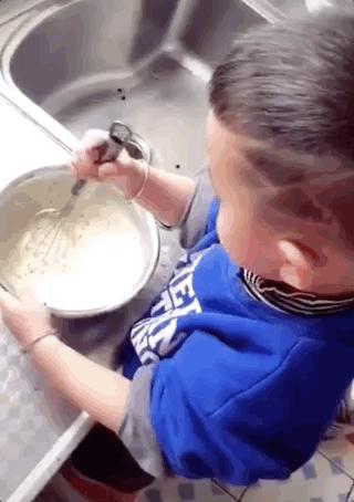 比养孩子还艰难,比照顾小孩还要累