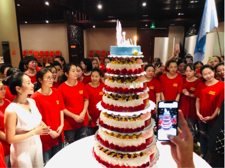 鍑濆績鑱氬姏绛戞ⅵ鍚岃骞翠細,鍑濆績鑱氬姏绛戞ⅵ鍚岃