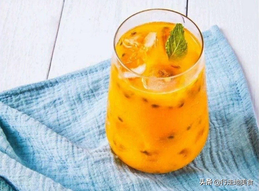 生榨果汁补充vc女神都在喝什么,鲜榨果汁怎么喝有营养