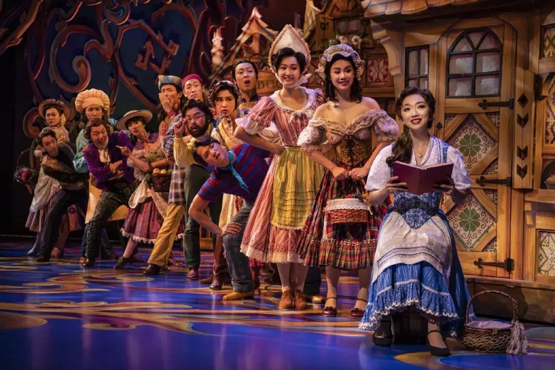 上海和香港迪士尼的区别,上海迪士尼大还是香港迪士尼大