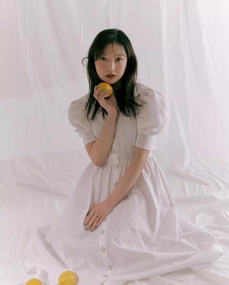 秋天穿jk该怎么搭配裤子,秋天穿裙子腿冷怎么搭配