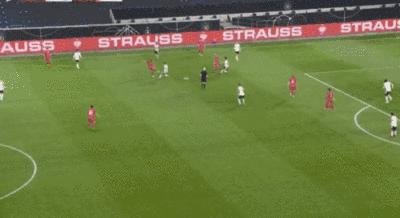 2-1，超级大冷门！德国队沦为最大的笑柄，昔日鱼腩队反超国足