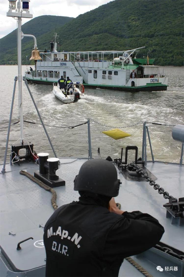 罗马尼亚球队实力欧洲杯,罗马尼亚队擅长进攻还是防守