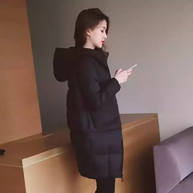 小个子面包服搭配休闲绒牛仔裤,棕色面包服穿什么裤子好看