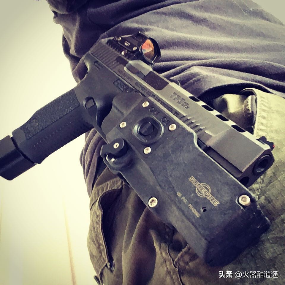 「枪套？灯套？」神火公司masterfire枪套图集