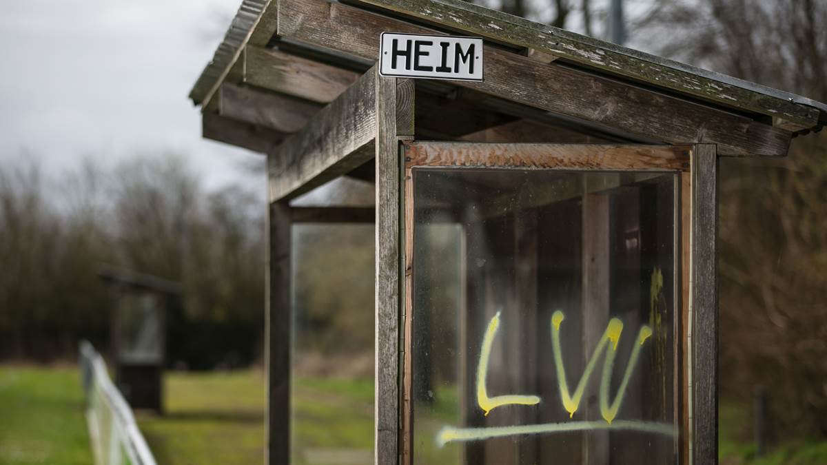 这个平凡的78岁老头，坚持45年为业余足球做了一件最伟大的事