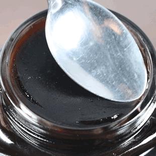 龟界百事通做的龟苓膏，煲前还要先玩火