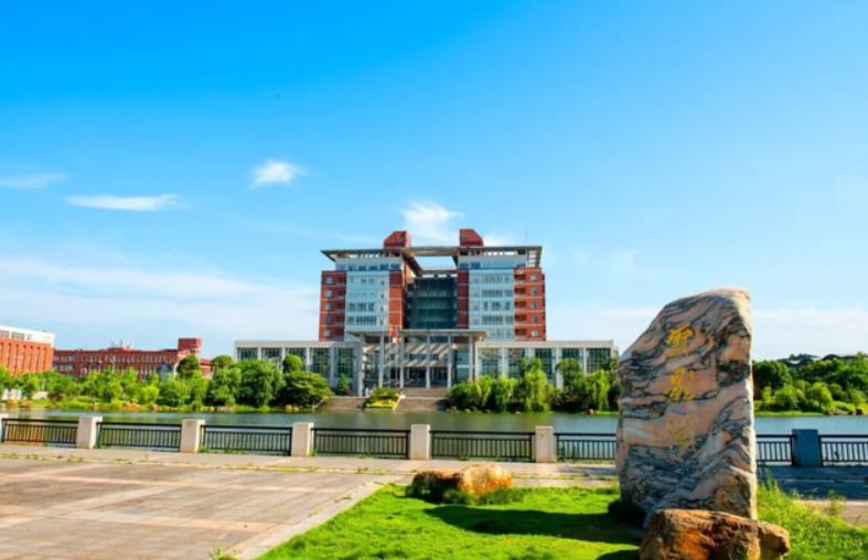 被忽视的三所“非财经”大学，会计专业不输财经院校，报考别错过