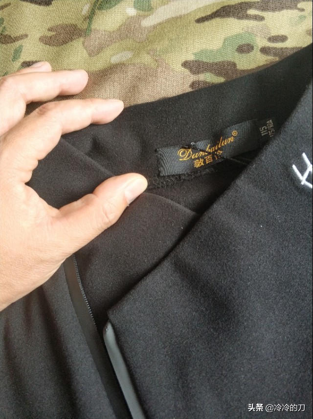 领口下垂怎么改小,领口太大怎么处理小技巧