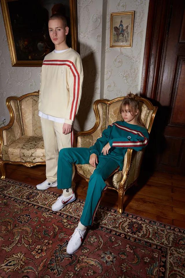 supreme联名日系闪电潮牌,潮牌supreme哪些是真的