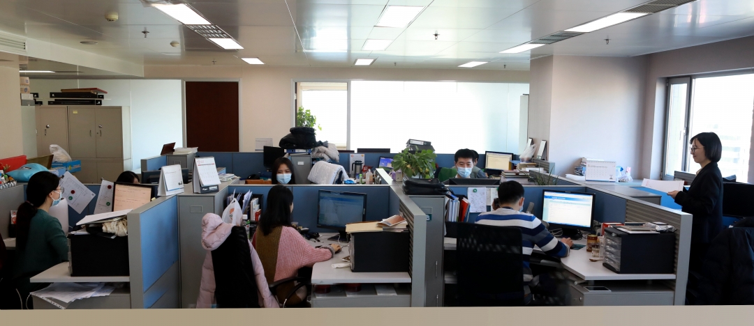 华腾公司“沙漠之鹰”团队:敢打敢拼,开拓国际市场