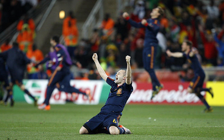 谁是21世纪最伟大的足球运动员,世界上最伟大的前50名足球运动员