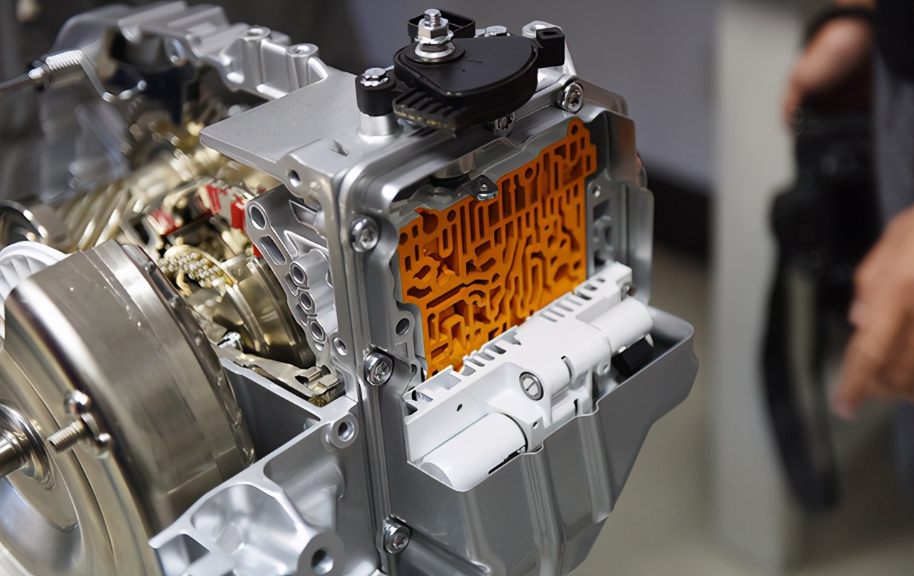 德国和日本，哪个国家对中国汽车工业的贡献更大？