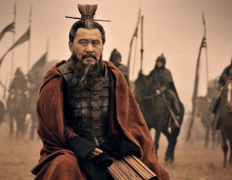 曹操为什么能被称为一代枭雄,曹操不愧为一代枭雄