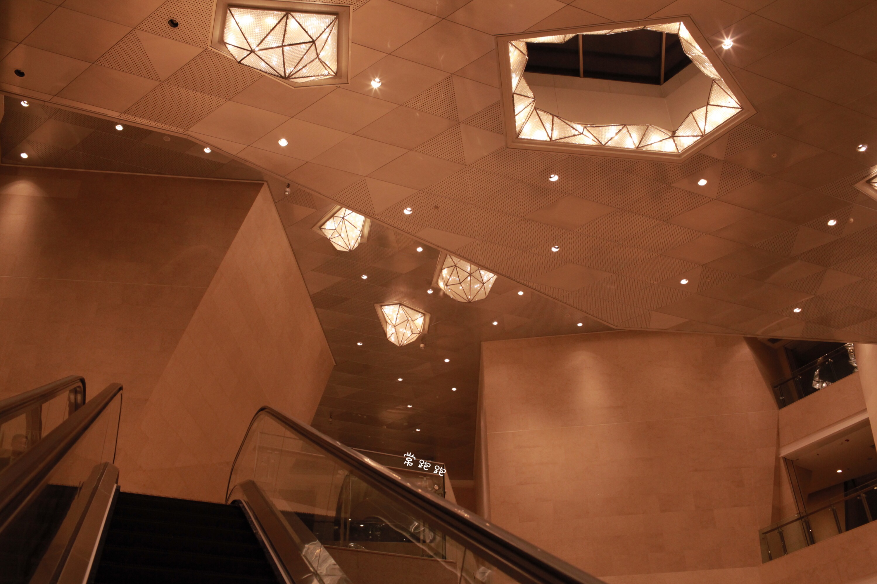 倚山傍水好地方,倚山傍水