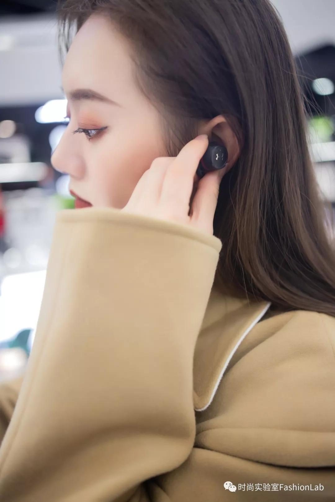 送对年终礼物是当代青年的社交核*器武**