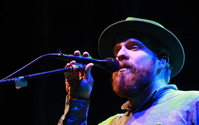 唱歌要学会讲话的技巧,唱歌技巧没有音调