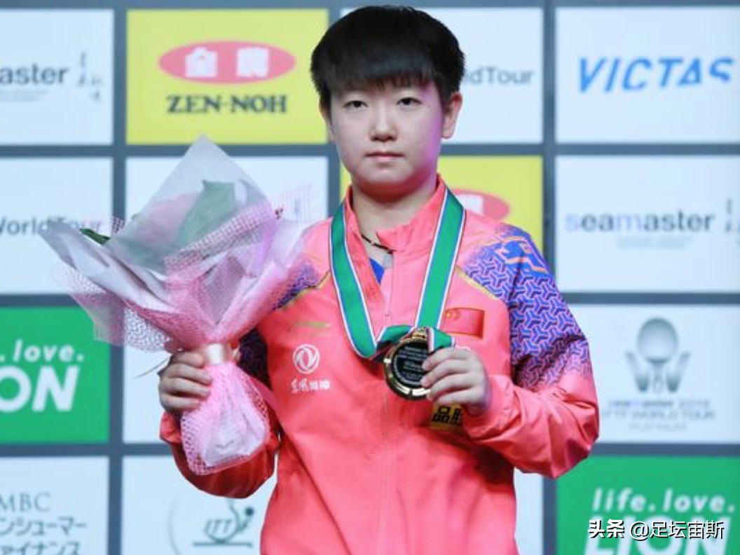 致敬！蔡振华56岁师妹第5次获得奥运名额国乒小魔王被捏脸笑开花