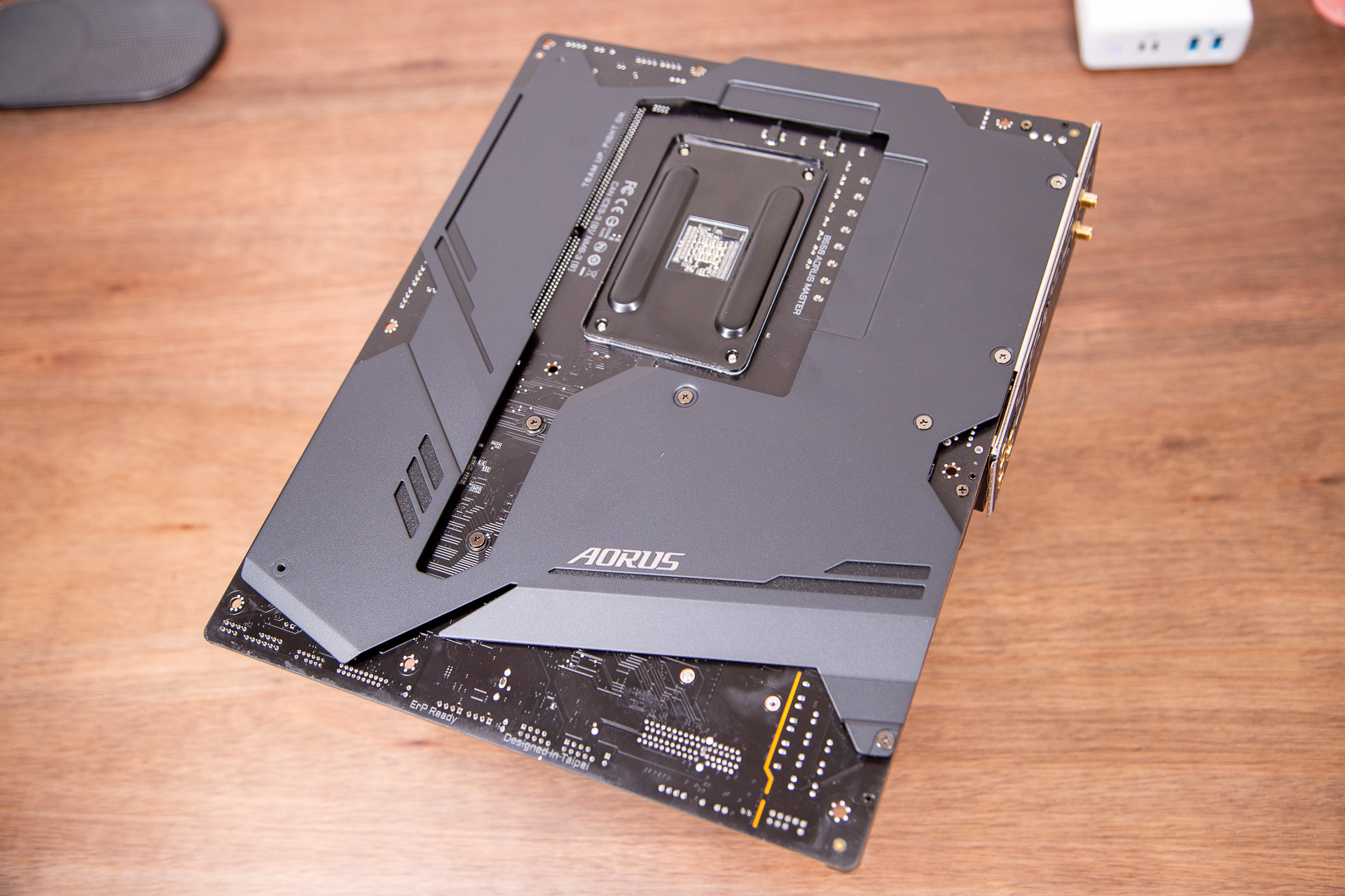 b550主板能发挥5900x性能吗,b550主板支持5800x3d吗