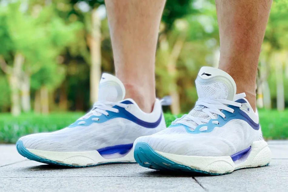 李宁superlight19适合什么跑者,李宁新鞋排行