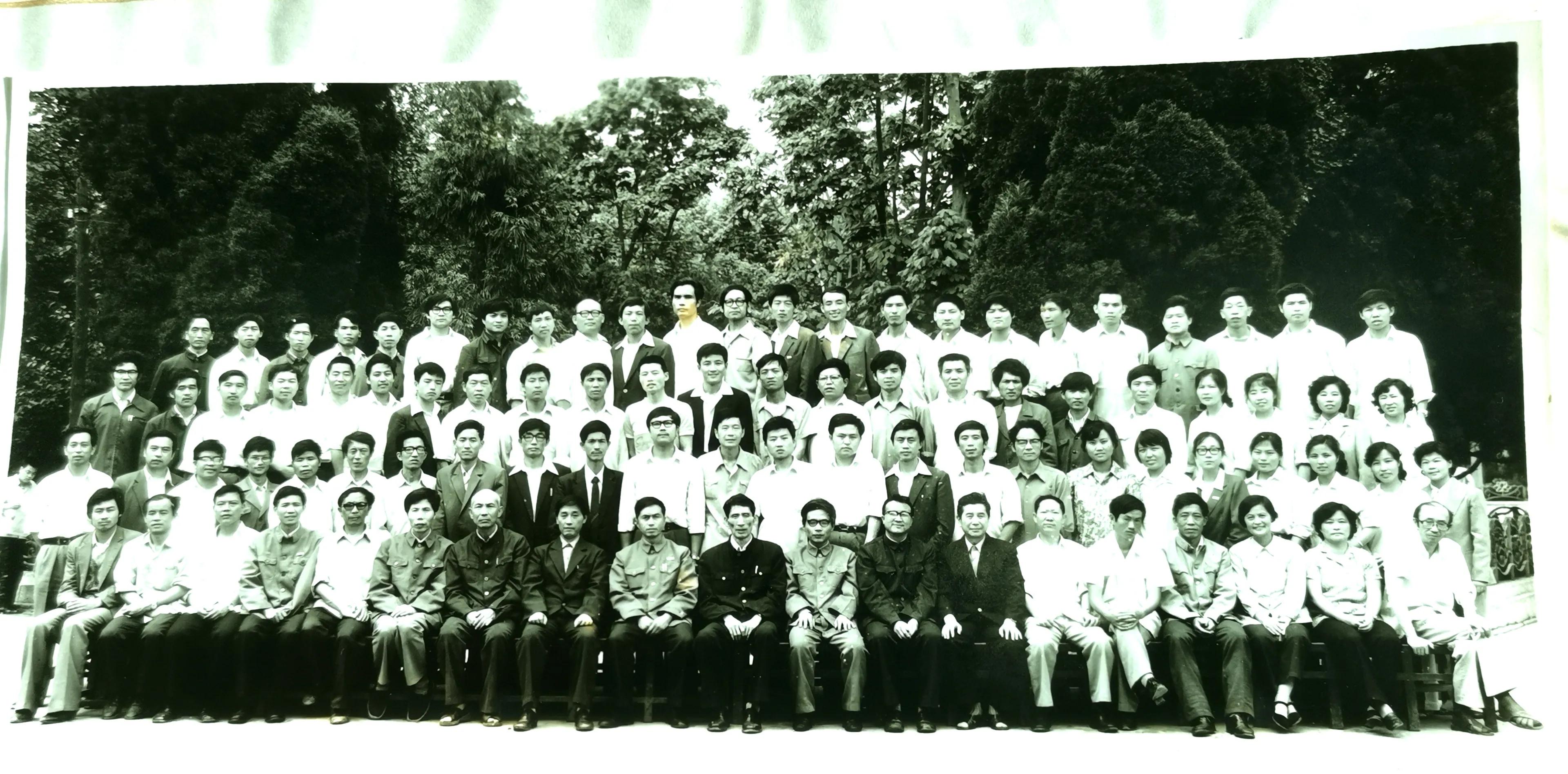 贵州大学8090后的回忆,贵州大学往事