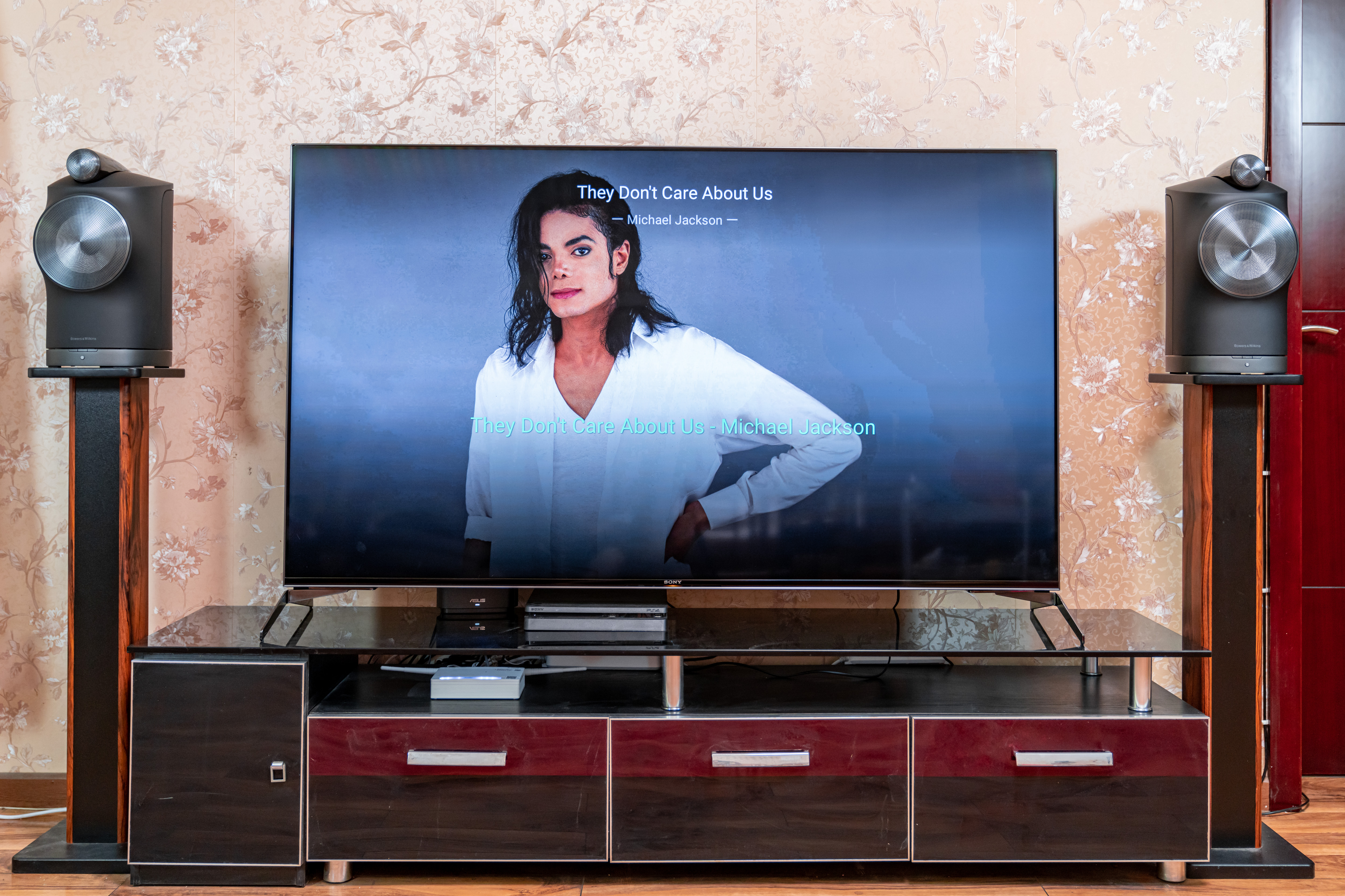 b&o和宝华韦健蓝牙音响哪个好,5系宝华韦健音响测评