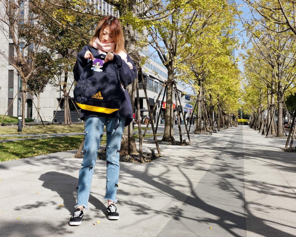 adidas阿迪达斯印花双肩包ij5632,adidas双肩包红色带点橙色