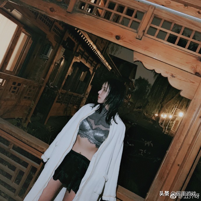 斗鱼主播丑人齐直播视频,丑人齐