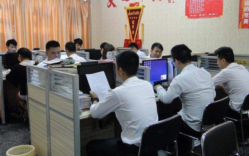 研究生进入国企工资多少钱一个月 (研究生刚入职国企待遇)